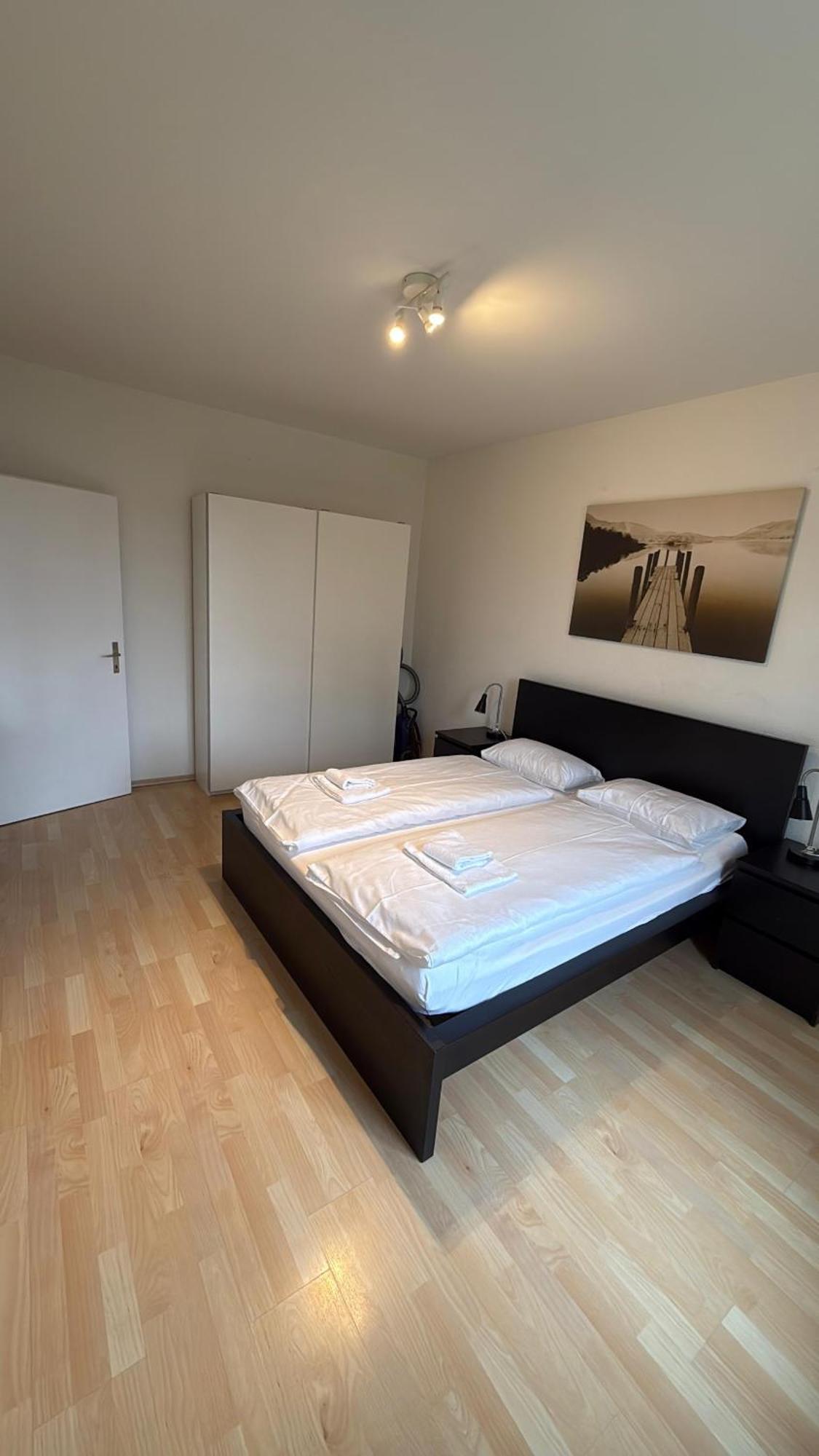 Hitrental Stauffacher Apartments Цюрих Экстерьер фото